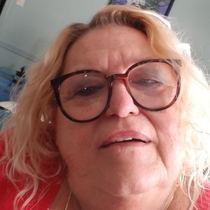 Meet your Posher, Nina